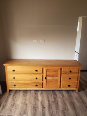 Comoda em Madeira Maciça de Demolicao 006