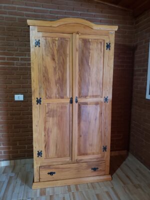 Guarda-Roupa em Madeira Maciça de Demolição 005