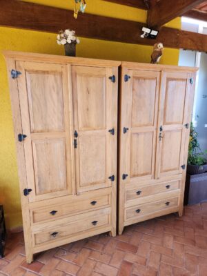 Guarda-Roupa em Madeira Maciça de Demolição 012