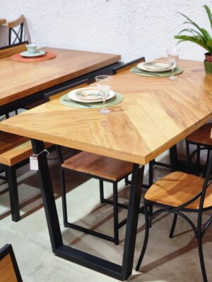 Mesa de Madeira e Aço Carbono 030